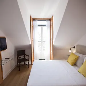 https://otilia-apartments.hotels-lisbon-portugal.com