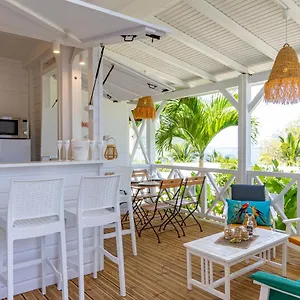 https://ti-kaz-chic-deshaies.comcaribbean.com