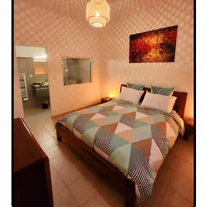 https://appartement-roussillon.fr-provencehotel.com